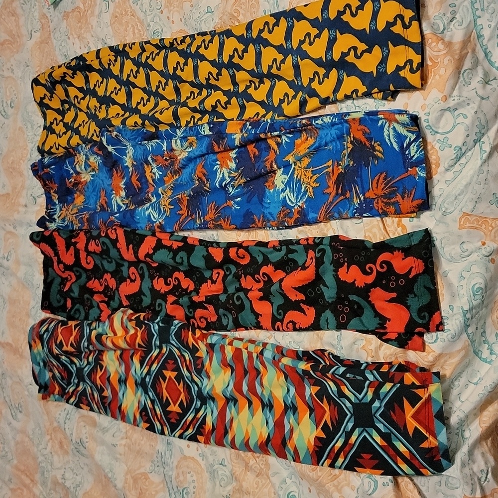 (4) LuLaRoe Leggings, OS, Geometric, seahorse, palm, & dolphinicorn
